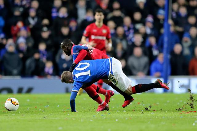 拉菲尼亚本赛季西甲14轮8球 距个人纪录还差3球